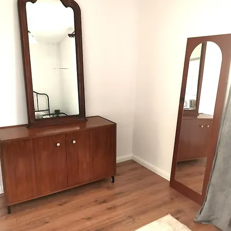 Przestronny Z Dwiema Sypialniami Apartment Dzierżoniów